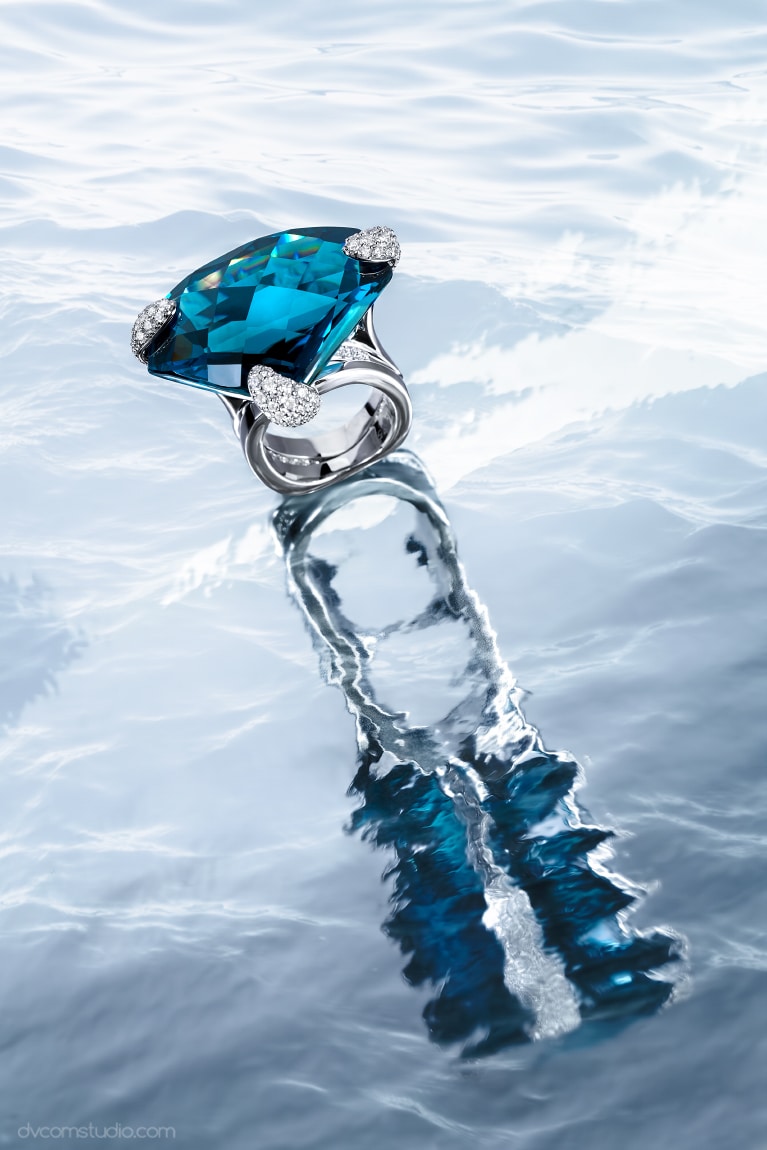 Кольцо с топазом London Blue и бриллиантами Podnebesnaya & Podnebesny. Pearls and gems