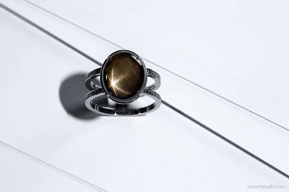 кольцо с звездчатым сапфиром